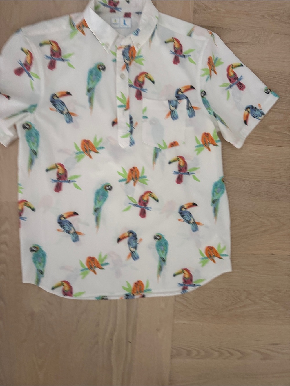 chubbies White Short-Sleeve Tropical Parrot Button-Down Shirt
